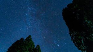 北海道陸別町のりくべつ宇宙地球科学館：北海道陸別町にある銀河の森天文台は、日本最大級の望遠鏡を備え、美しい星空やオーロラを観測できる科学館です。