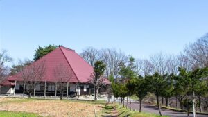 岩手県九戸村にあるふるさと創造館：九戸村の歴史や文化、戦国武将・九戸政実に関する資料などを展示する施設です。地域の学びの拠点です。